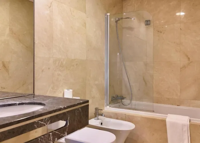 Forum Skyes Apartment *